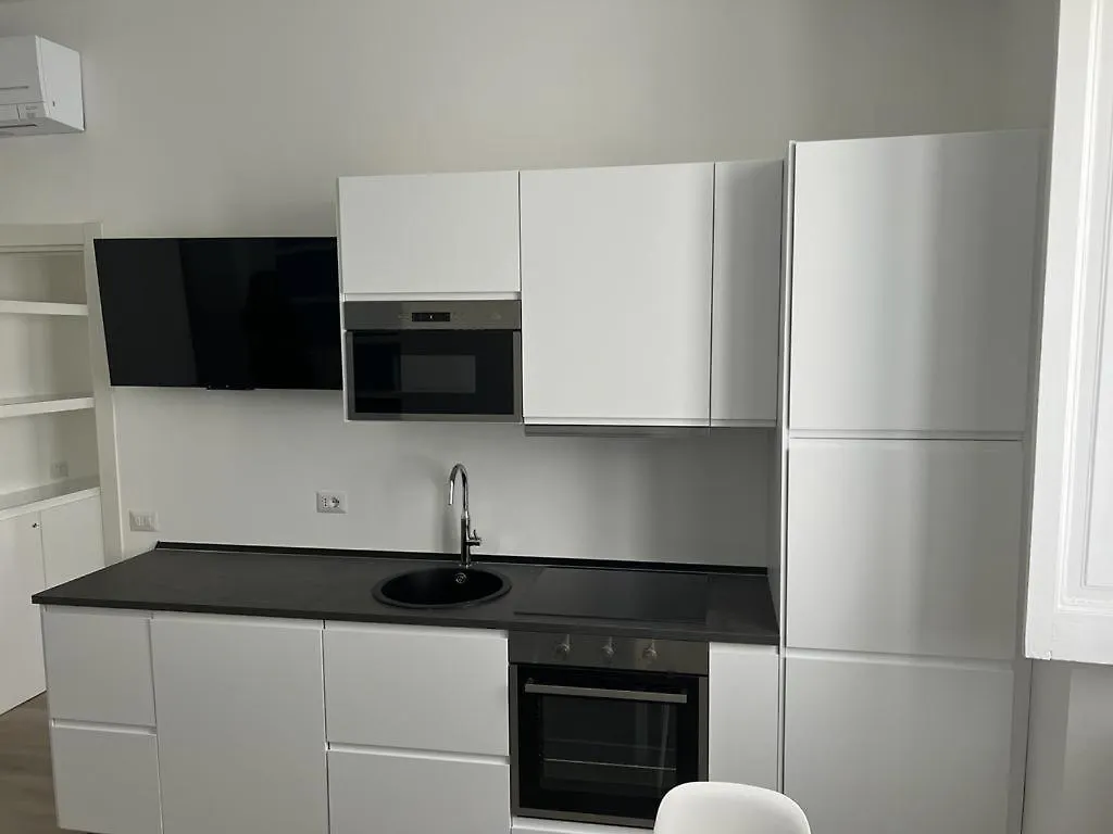 PRESTIGE BOUTIQUE HOMES - Arco della Pace 2 Milano 0*,  Italia